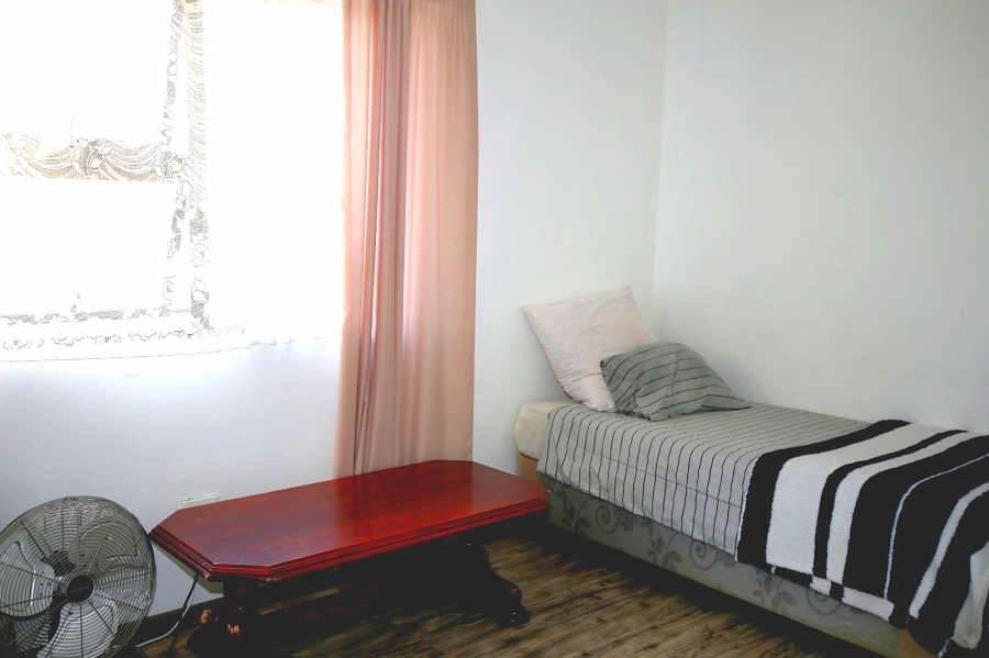 11 Bedroom Property for Sale in Ravensmead Western Cape